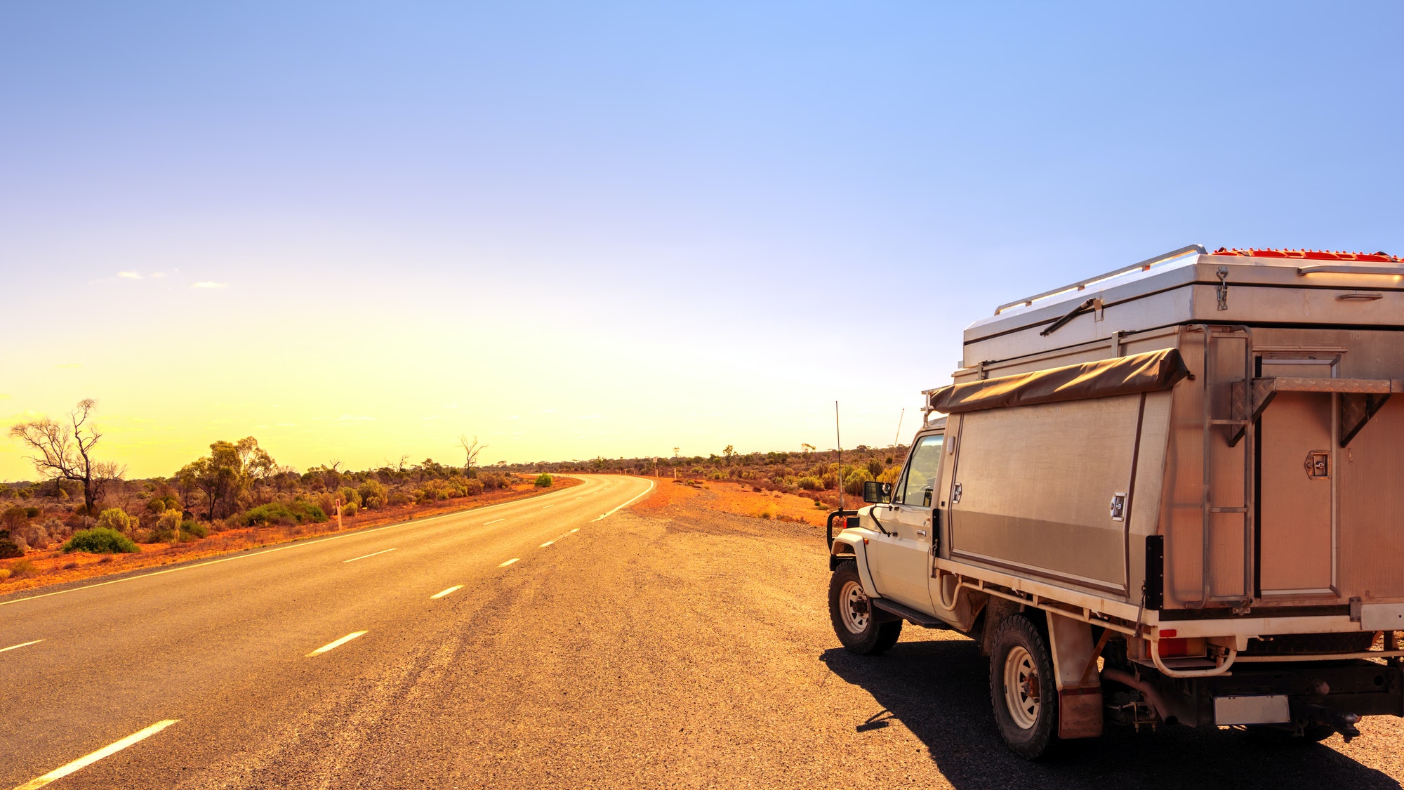 Australia road trip off road car